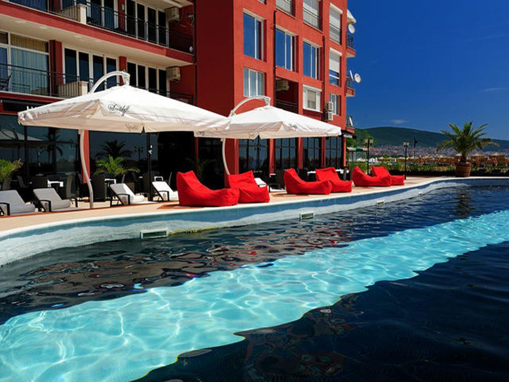 Psb Apartments Hotel Heaven Pantai Sunny Bagian luar foto